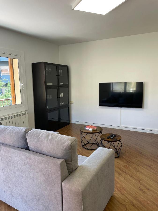 Apartamento Centrico En Berga - Alberga Exterior foto